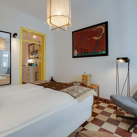 Your Vintage Townhouse * Lagos