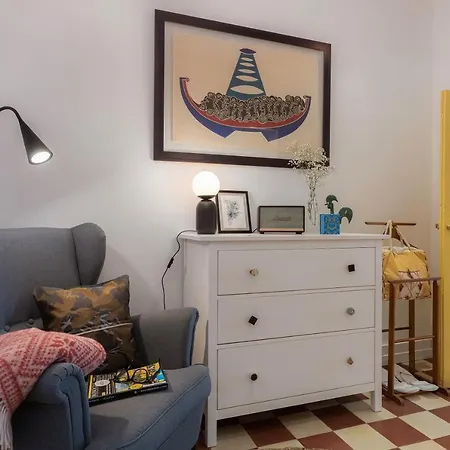 Your Vintage Townhouse Holiday home