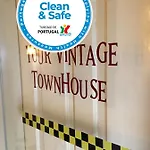 Your Vintage Townhouse בית נופש