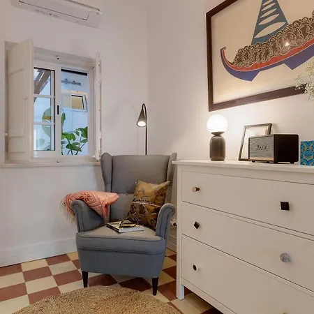 Your Vintage Townhouse לאגוּ‏ש