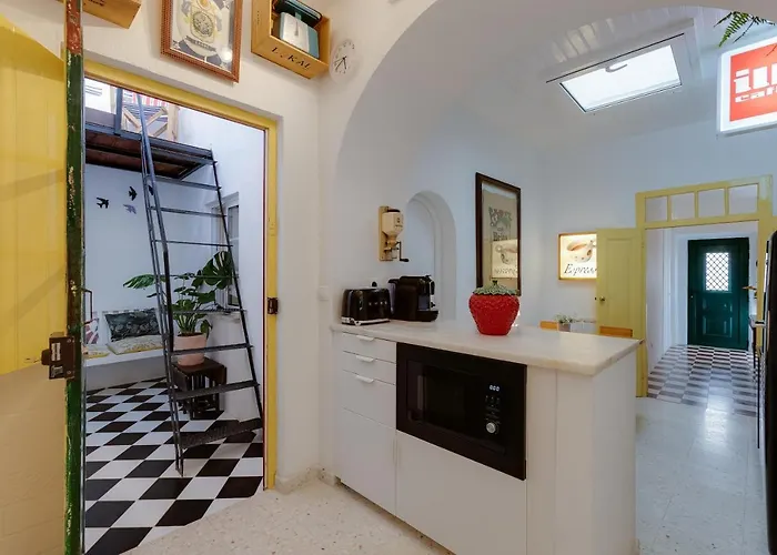 Your Vintage Townhouse